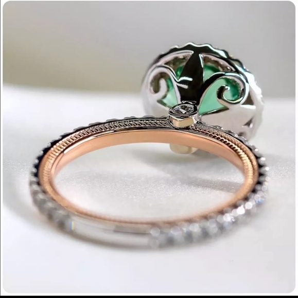 New Two Tone 925 Silver Women Emerald Jewelry Ring - Picture 2 of 4